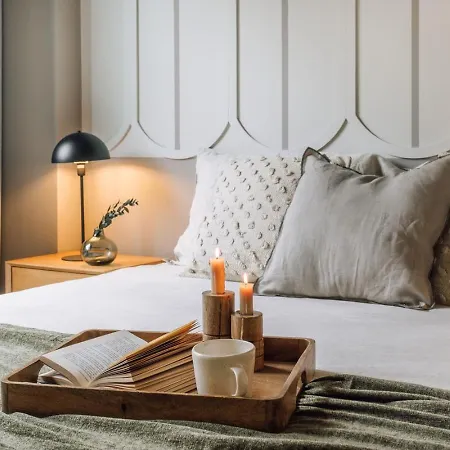 Azenhas - 1 Bedroom And Parking In Santo Antonio * Lisboa
