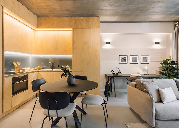 Azenhas - 1 Bedroom And Parking In Santo Antonio Apartman Lisboa